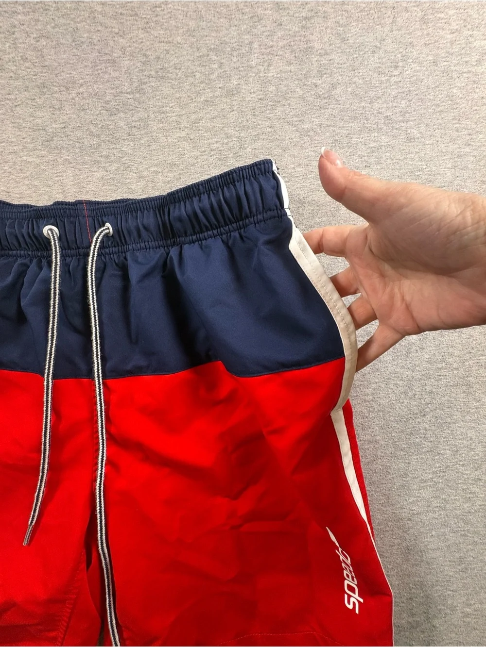 Speedo Mens Red White Navy Blue Elastic Waist Drawstring Swim Trunks Shorts Sz M